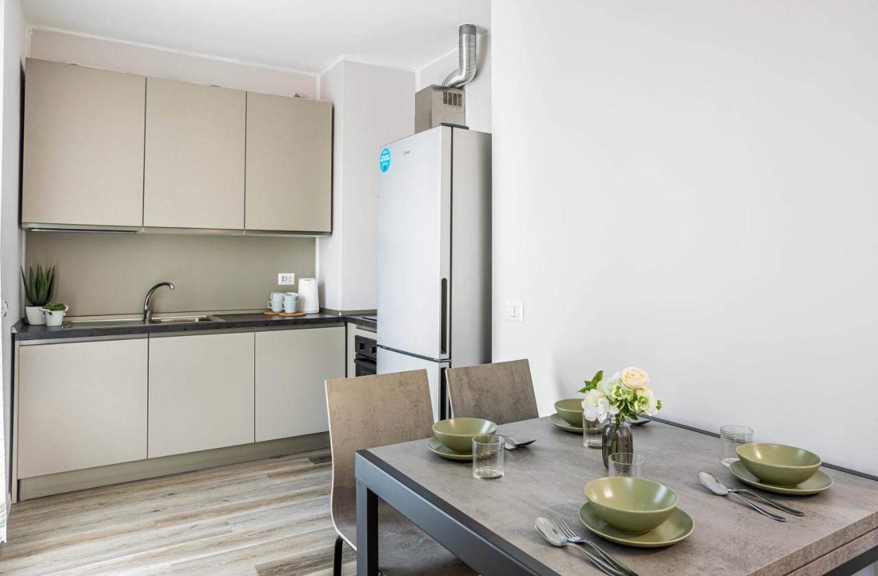 2 Bedrooms Apt With Terrace - Nolo Area Via Varanini ミラノ エクステリア 写真